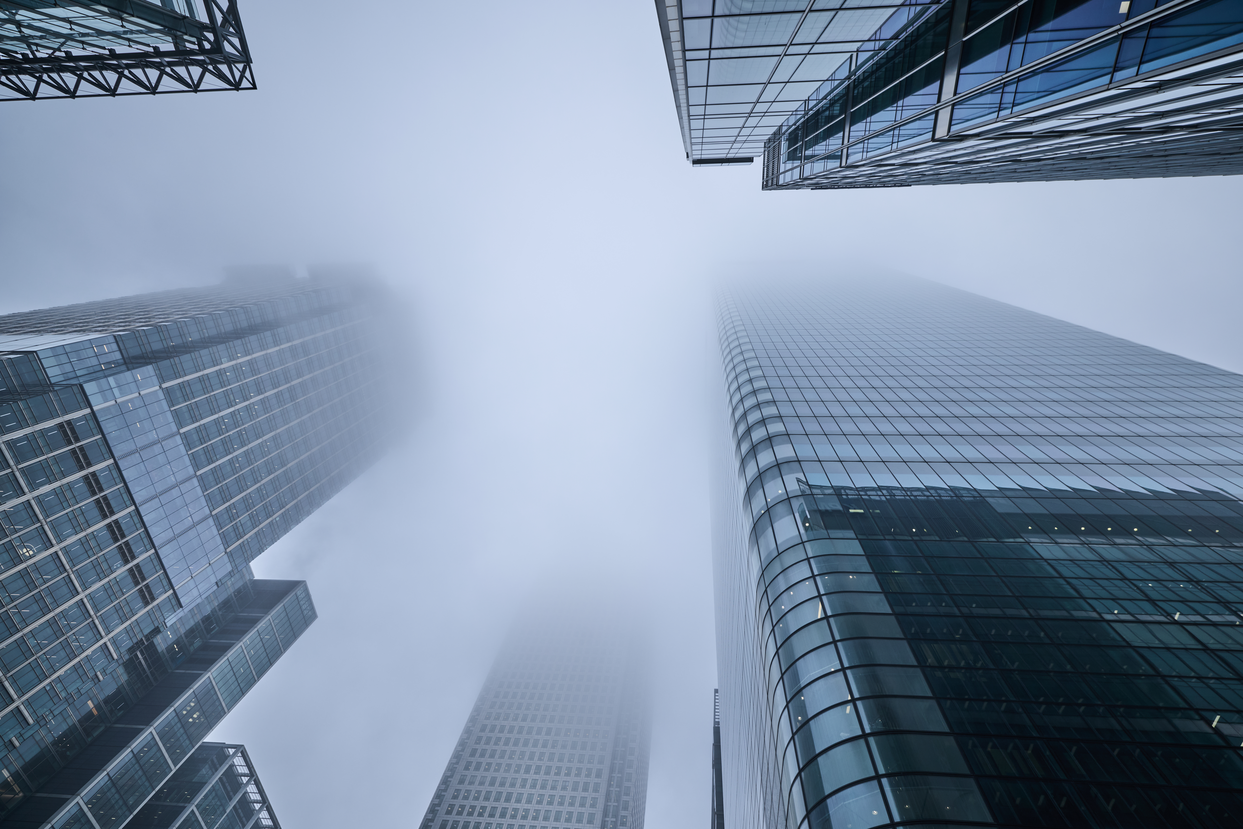 Canary Wharf: Disappearing Towers (wide)